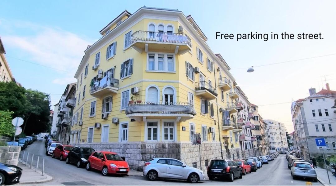 Apartment Lea Centar Split Bagian luar foto