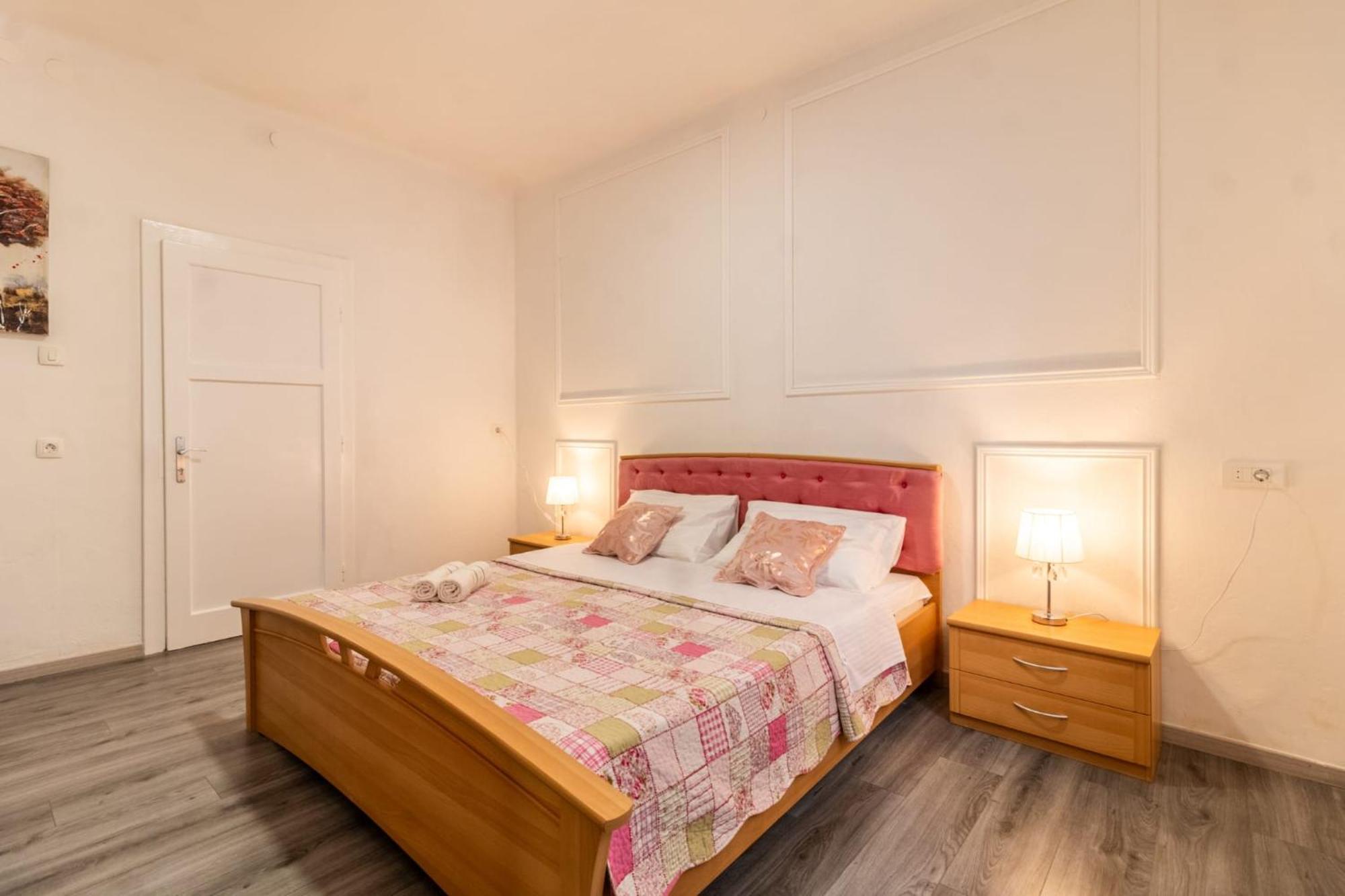 Apartment Lea Centar Split Bagian luar foto