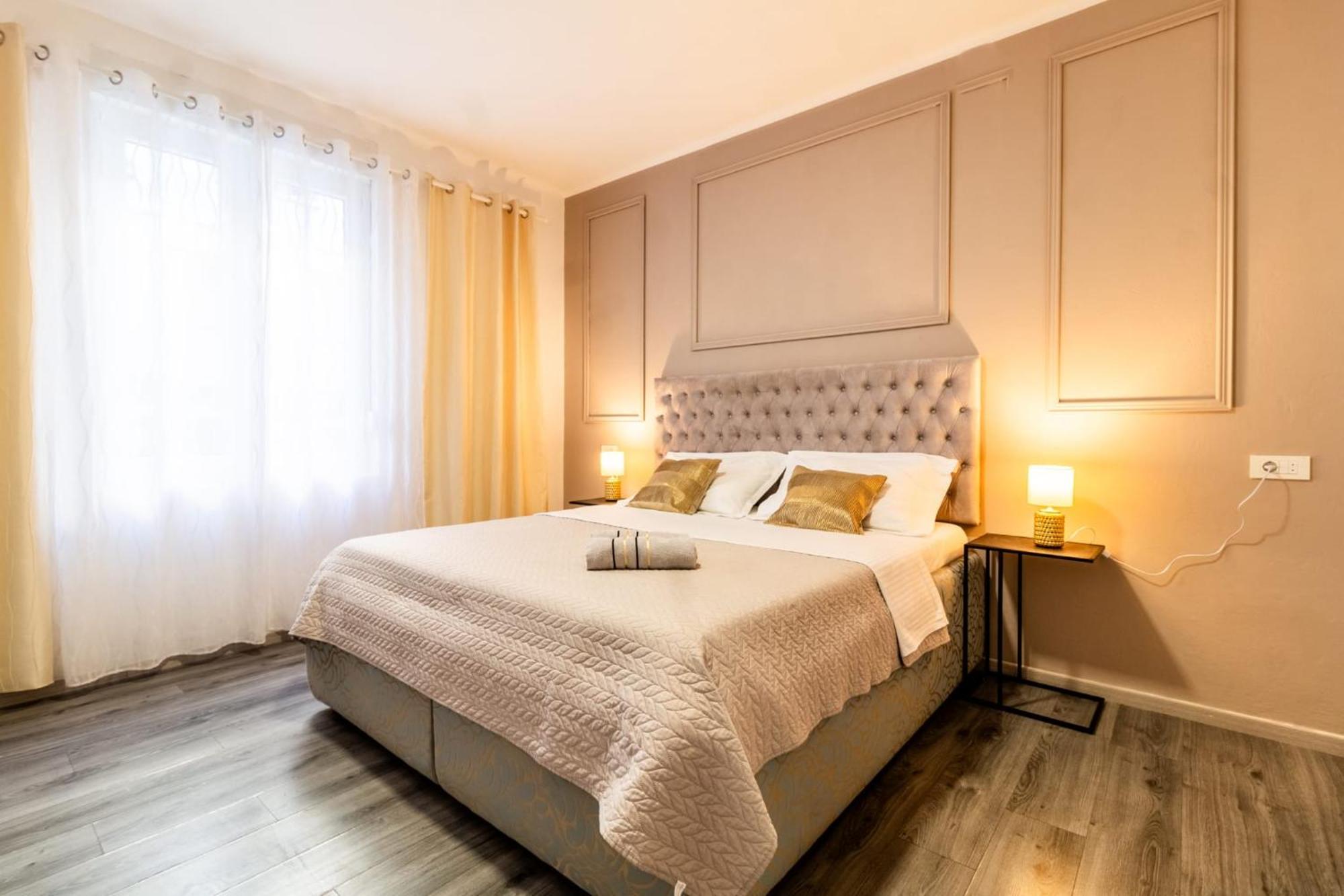 Apartment Lea Centar Split Bagian luar foto